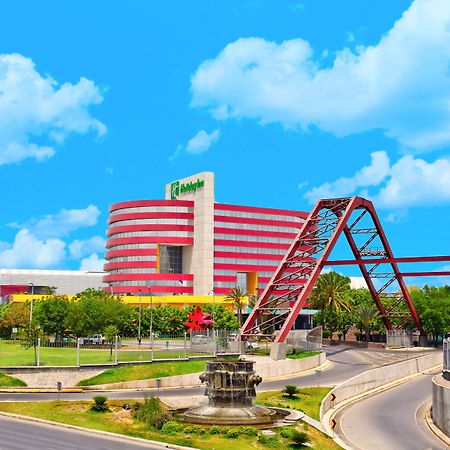 فندق هوليداي إن مونتيري-بارك فونديدورا المظهر الخارجي الصورة La Plaza Mall