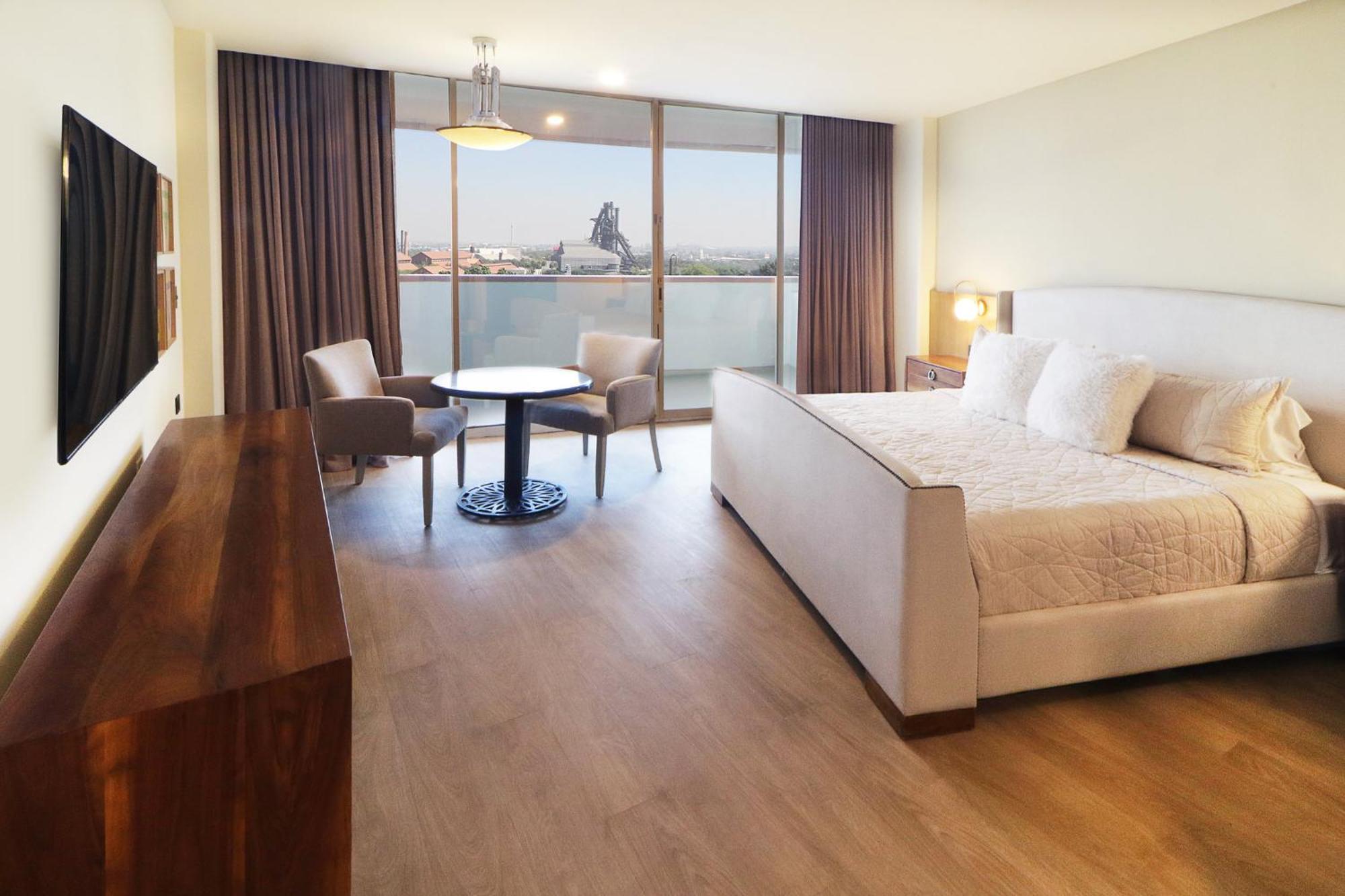 فندق هوليداي إن مونتيري-بارك فونديدورا المظهر الخارجي الصورة A room at the hotel
